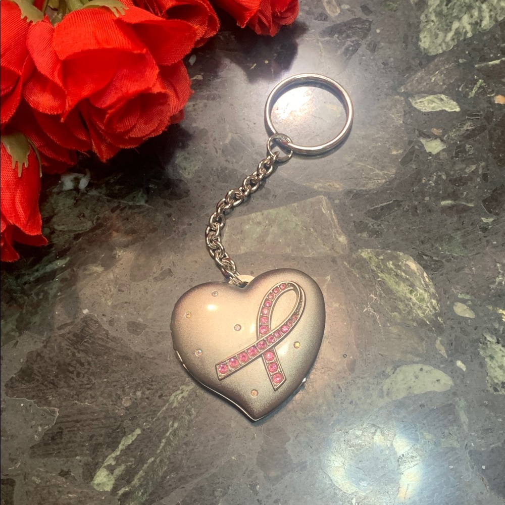 🌹BREAST CANCER AWARENESS Heart-Shaped Pink Ribbon Rhinestone Keychain Locket